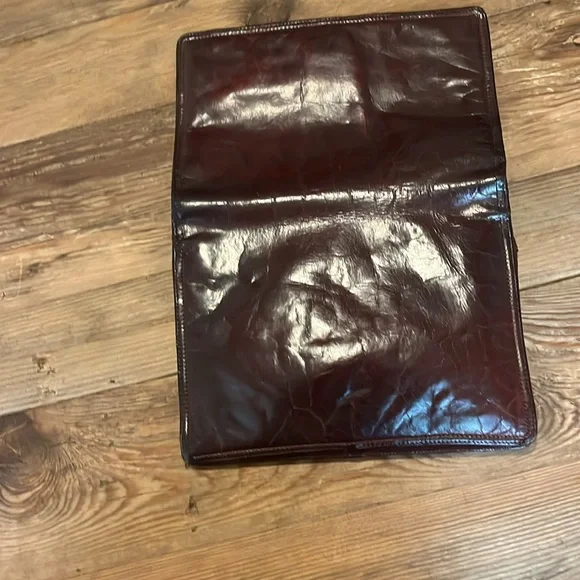 Bottega Veneta Rare Vintage Burgandy Envelope Leather Clutch - Picture 11 of 13